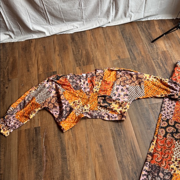 Truth Multicolor Patchwork Design - Picture 12 of 16